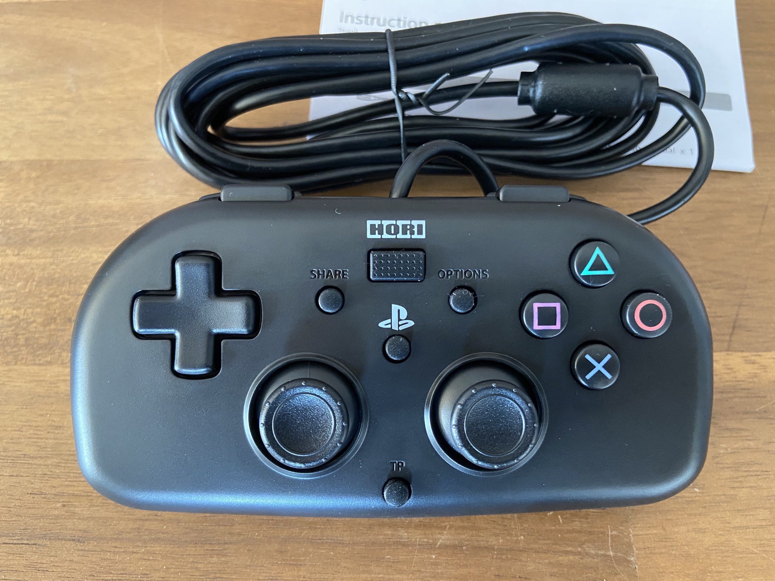 Manette PS4 filaire : test du HORI Wired Mini Gamepad | JSUG.com